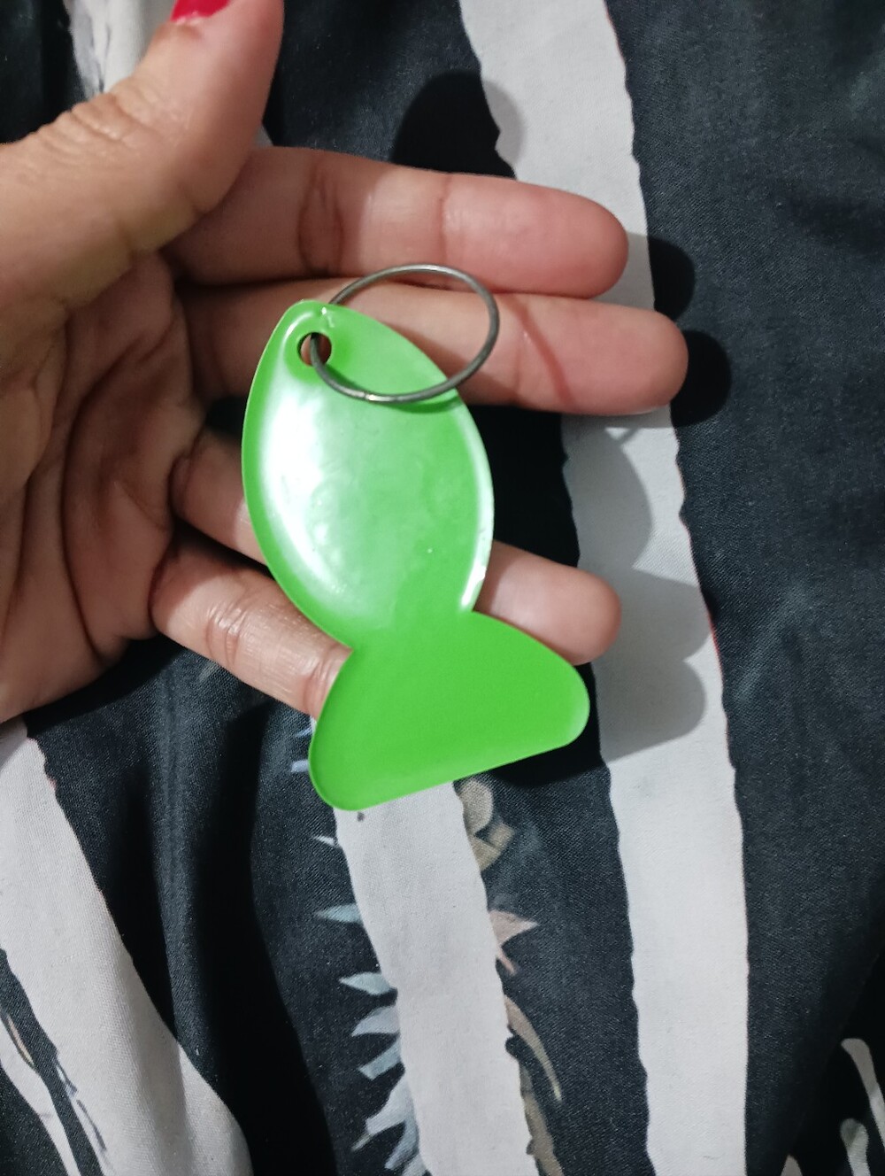 Christian Jesus keychain in the shape of a fish - Picture 4 of 7